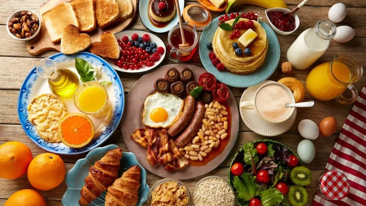 Breakfast(Petit Dejeuner)